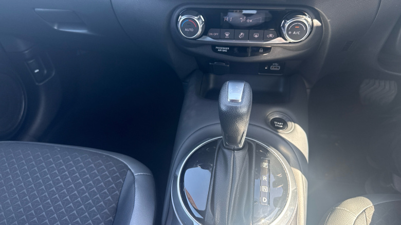 Nissan Juke 1.6 Hybrid N-Connecta 5dr Auto Hybrid Hatchback